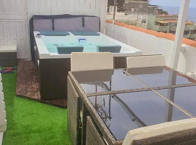 - Sun House - Holidays -