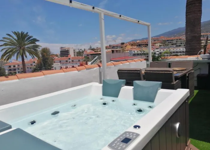 - Sun House - Holidays - *