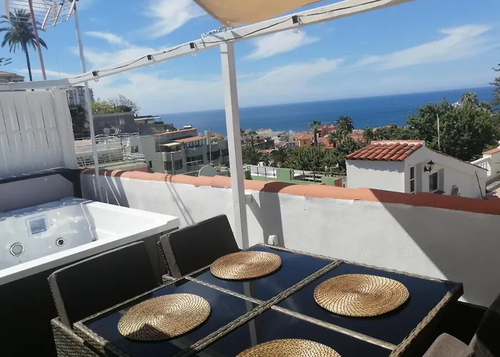 - Sun House - Holidays - *