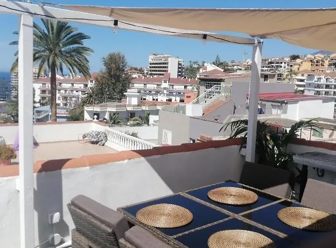 - Sun House - Holidays - *